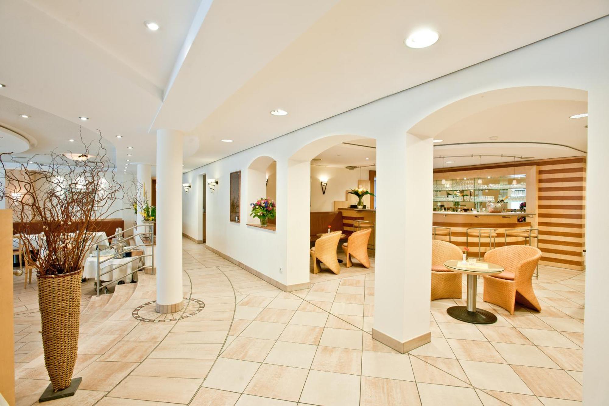 Hotel Barbarossa ดุสเซลดอร์ฟ ภายนอก รูปภาพ