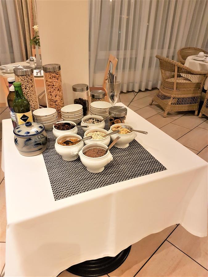 Hotel Barbarossa ดุสเซลดอร์ฟ ภายนอก รูปภาพ
